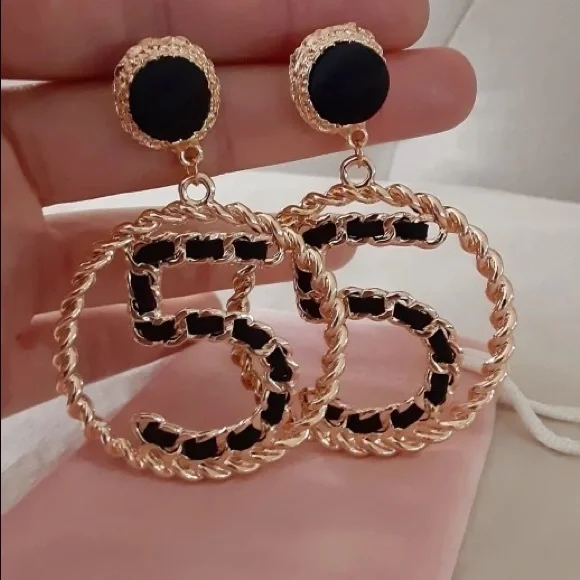 Sale‼️no discount fashion luxury jewelry boutique earrings tassel - Picture 3 of 3
